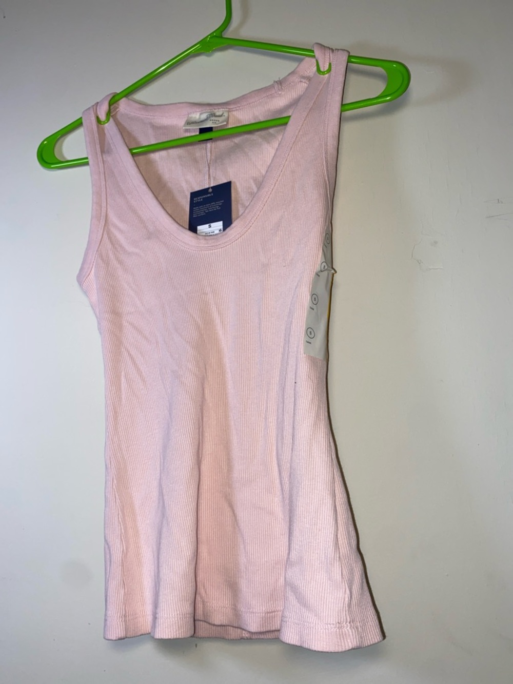UNIVERSAL THREAD Scoop Neck Ribbed Knit Cropped Tank Top in  Precious Pink - Picture 2 of 5